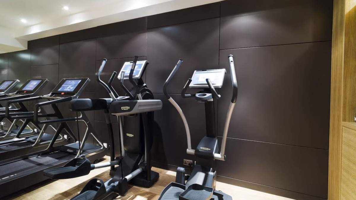 APEXTEMPLON 17 Fitness Room