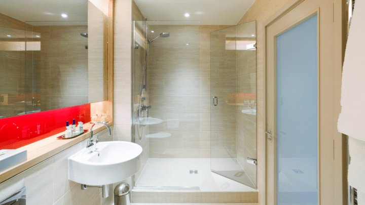 APEXTEMPLON Junior Suite Bathroom 2