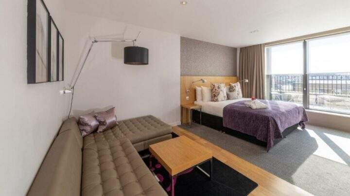 APEXTEMPLON Junior Suite with Balcony 2