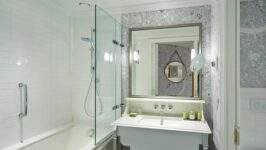 MARRLON County Hall Deluxe 2DB Bathroom